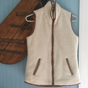 Old Navy Sherpa Vest perfect for fall xs